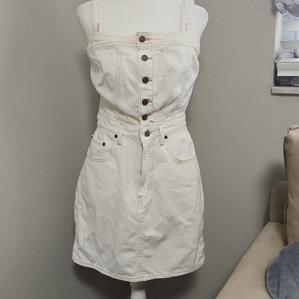 Levi's Iconic Button-Up Dress